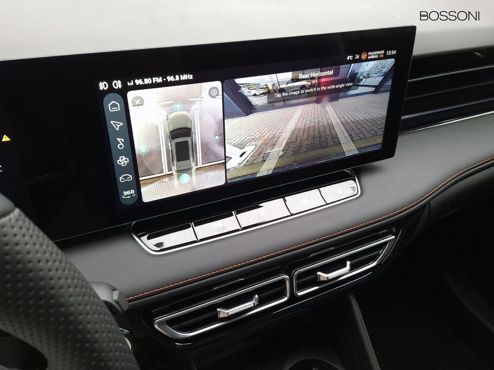 17 - Mg HS 1.5 phev luxury auto