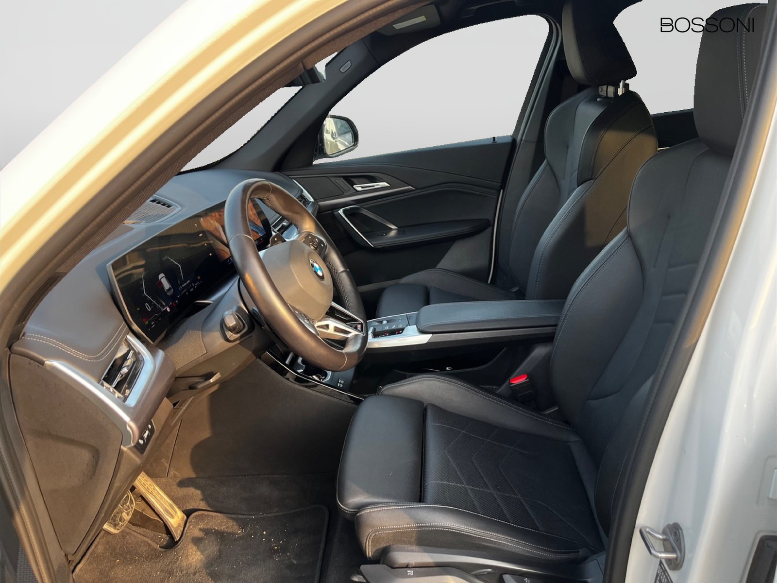 16 - BMW X1 18d sdrive msport dct