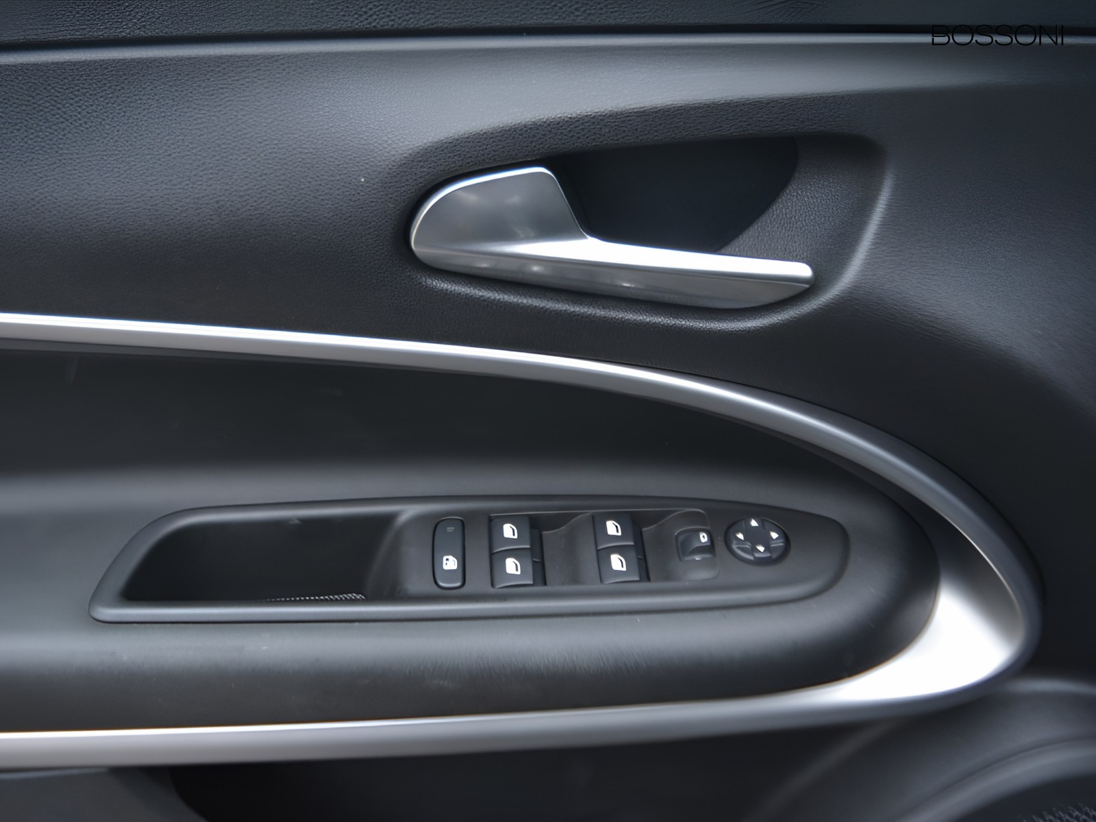 14 - Jeep Avenger 1.2 turbo 100cv altitude fwd