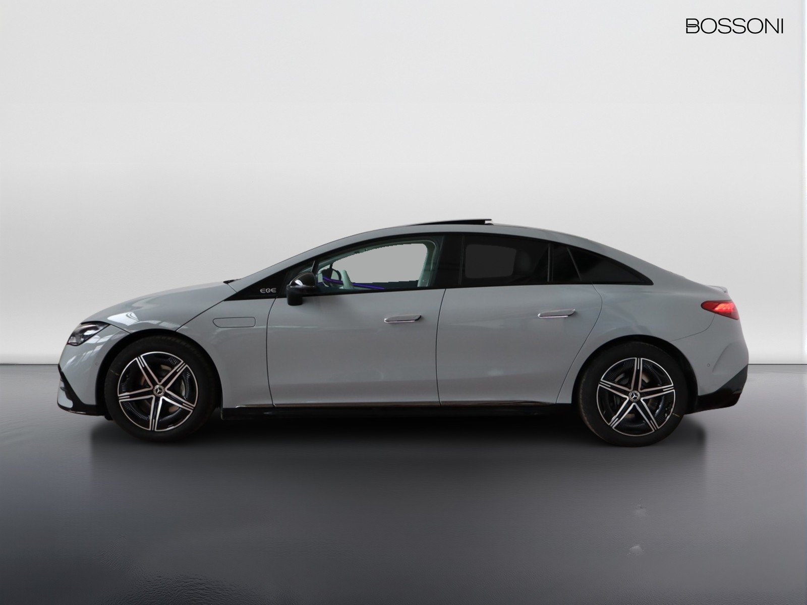 3 - Mercedes EQE 350 premium plus 4matic