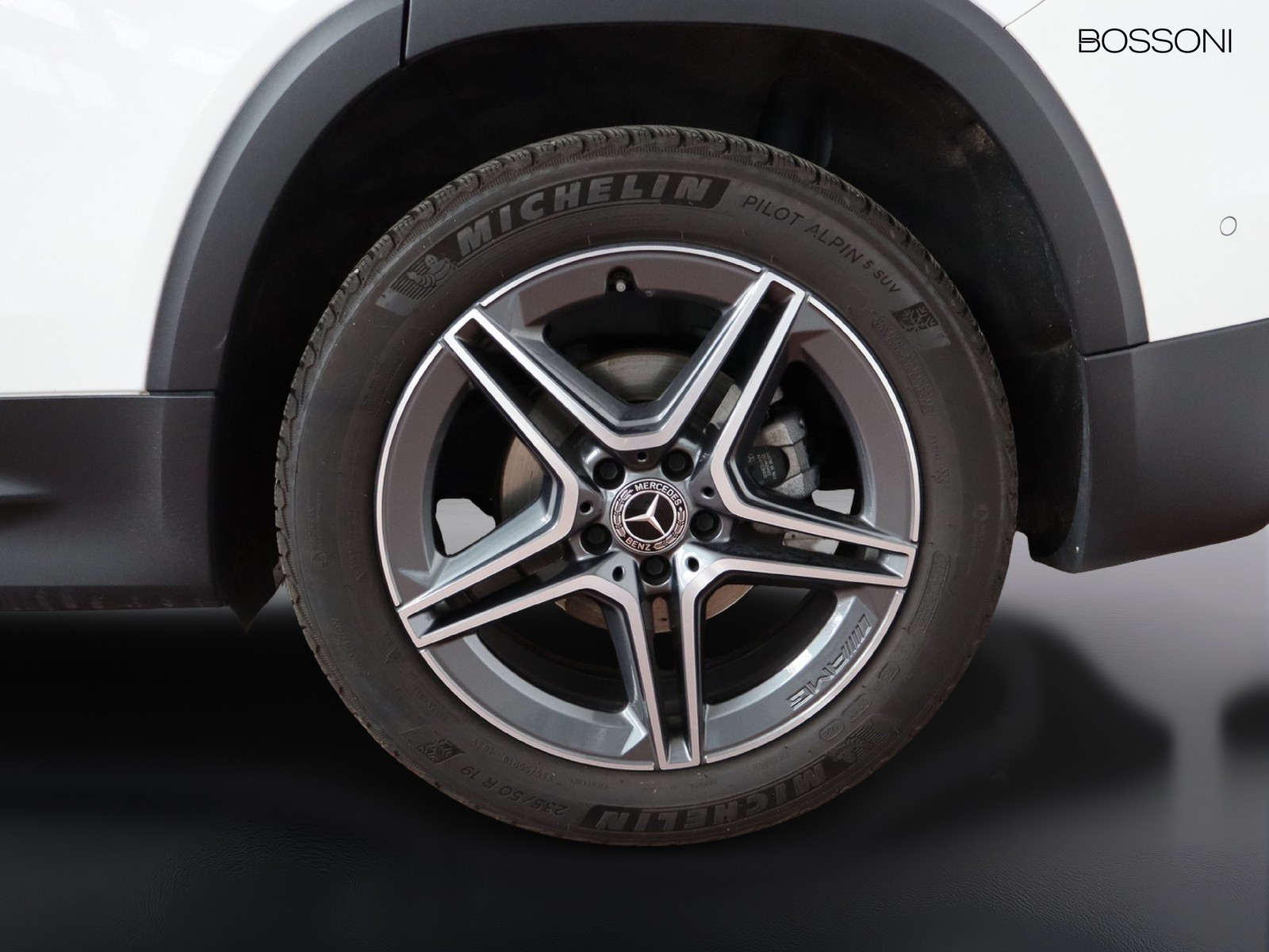 4 - Mercedes GLB 200 d premium 8g-dct