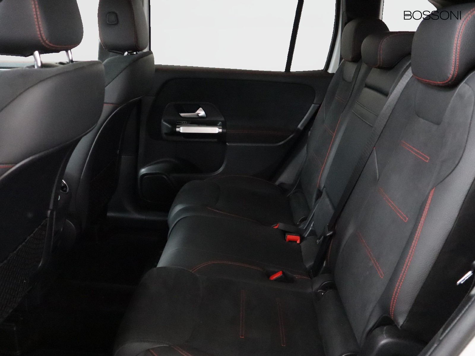 8 - Mercedes GLB 200 d premium 8g-dct