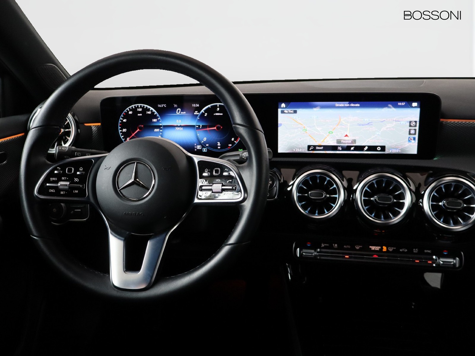 12 - Mercedes Classe A 180 d sport night edition 8g-dct