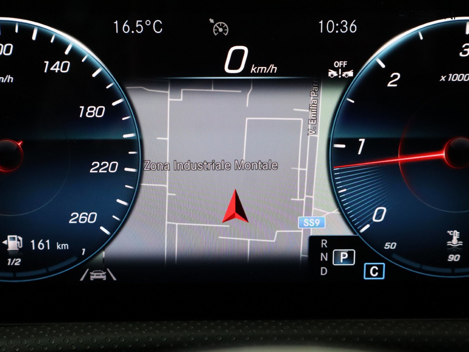 16 - Mercedes Classe A 180 d sport night edition 8g-dct