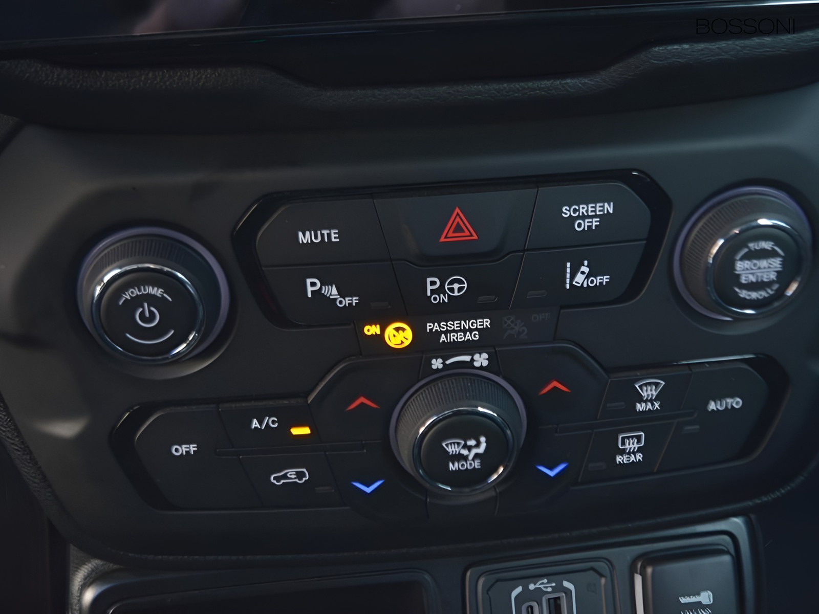 11 - Jeep Renegade 1.5 turbo t4 mhev summit 2wd