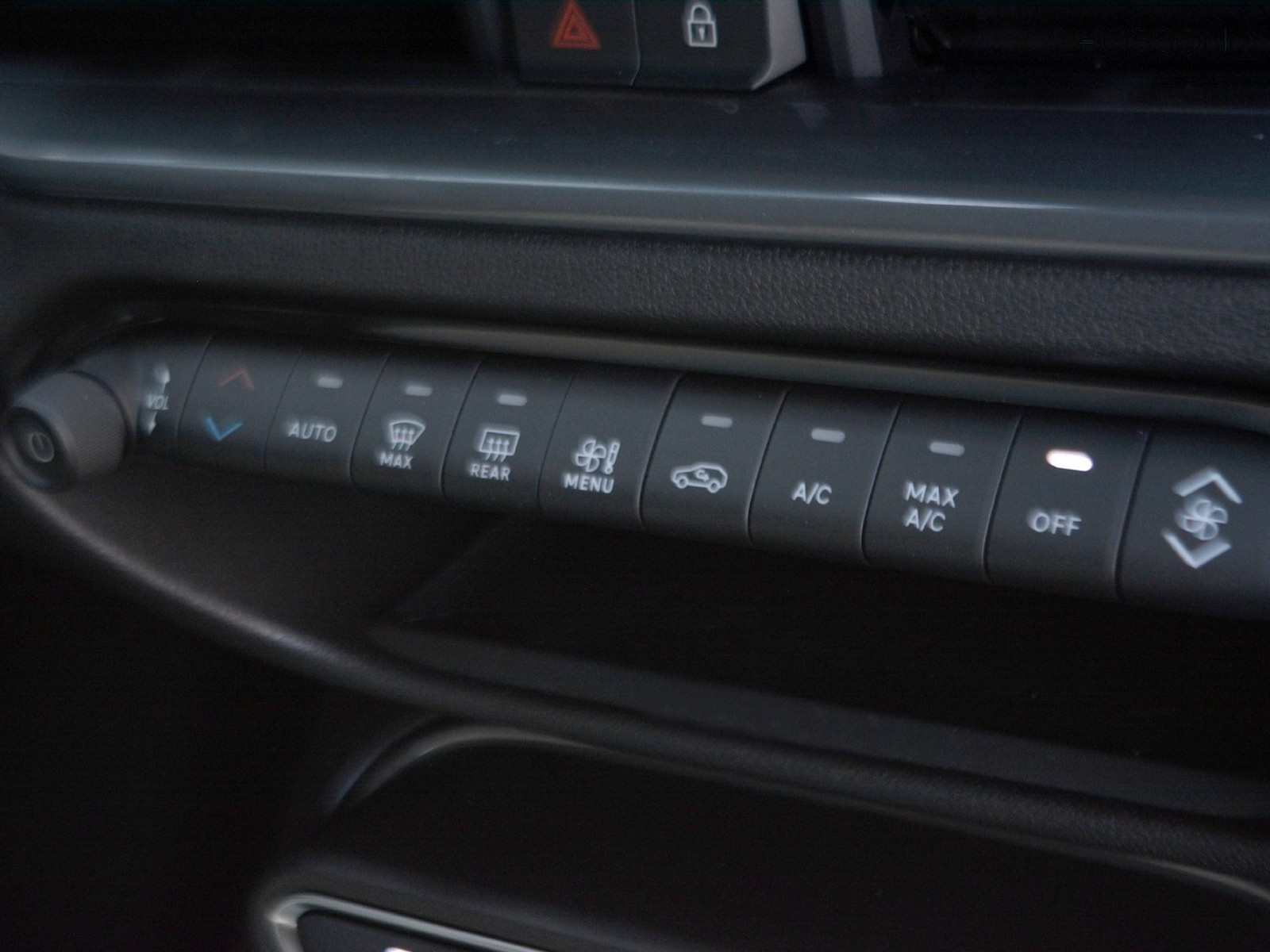 11 - Fiat 600 1.2 hybrid 110cv la prima ii edct