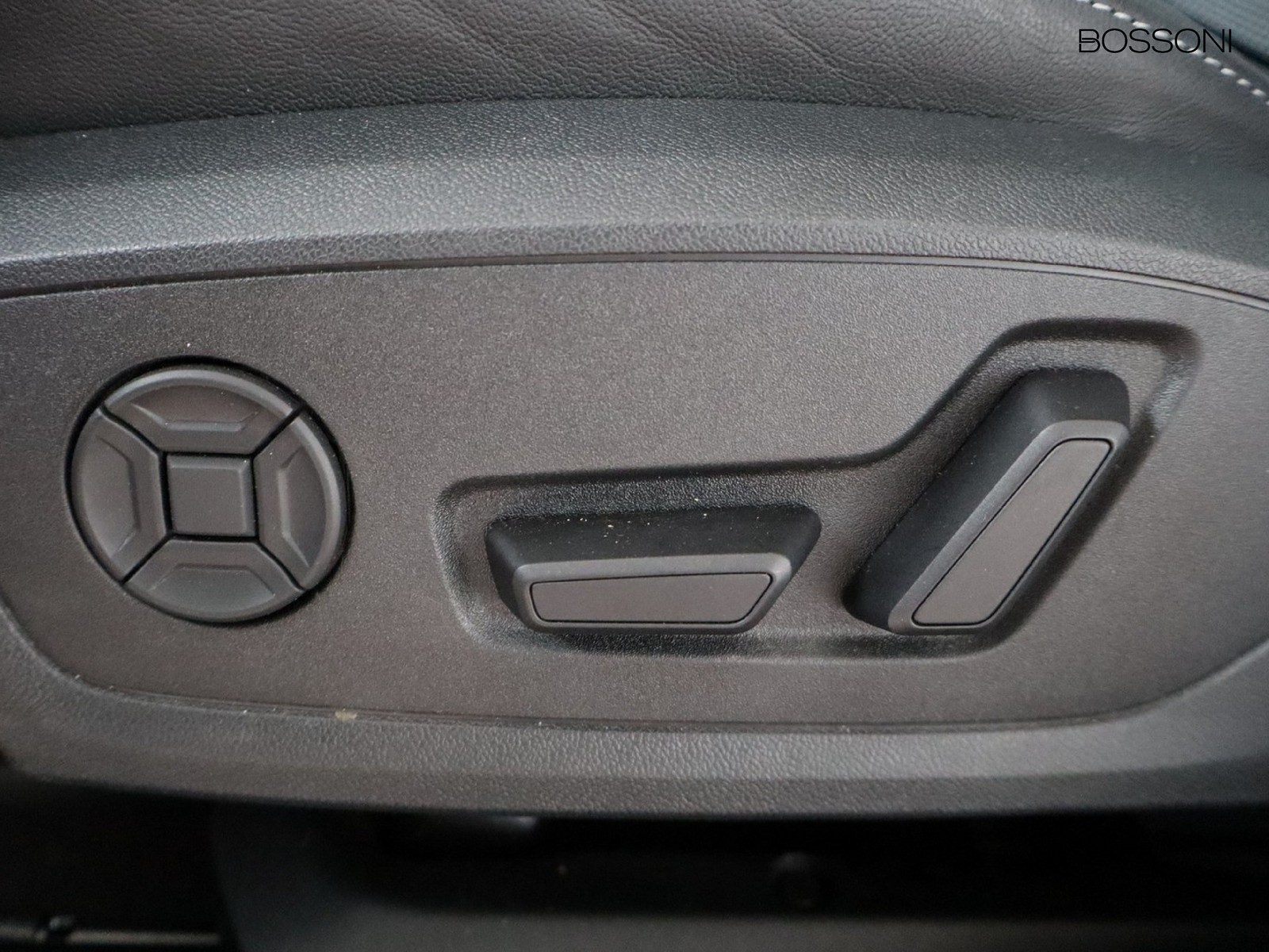 16 - Audi A3 sportback 1.5 tfsi mhev 116cv s line edition