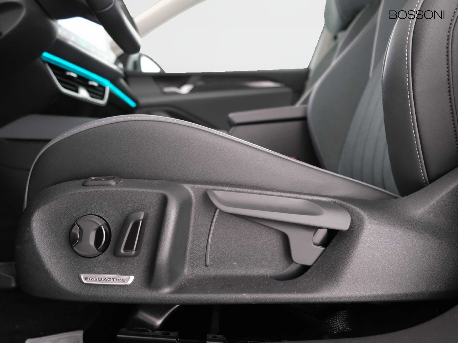 33 - Volkswagen Passat 2.0 tdi scr evo 150cv business dsg