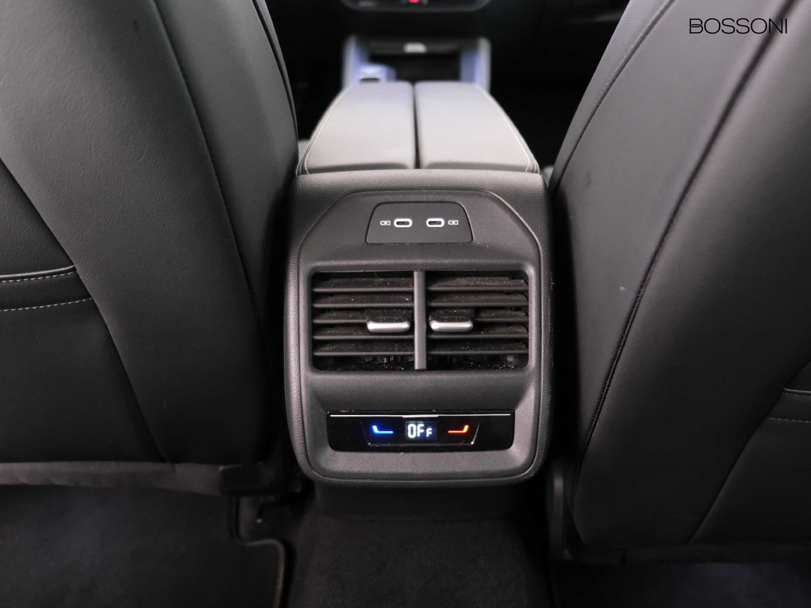 36 - Volkswagen Passat 2.0 tdi scr evo 150cv business dsg