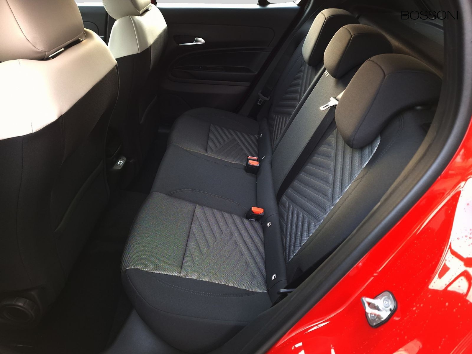 12 - Fiat 600 1.2 hybrid 110cv icon edct