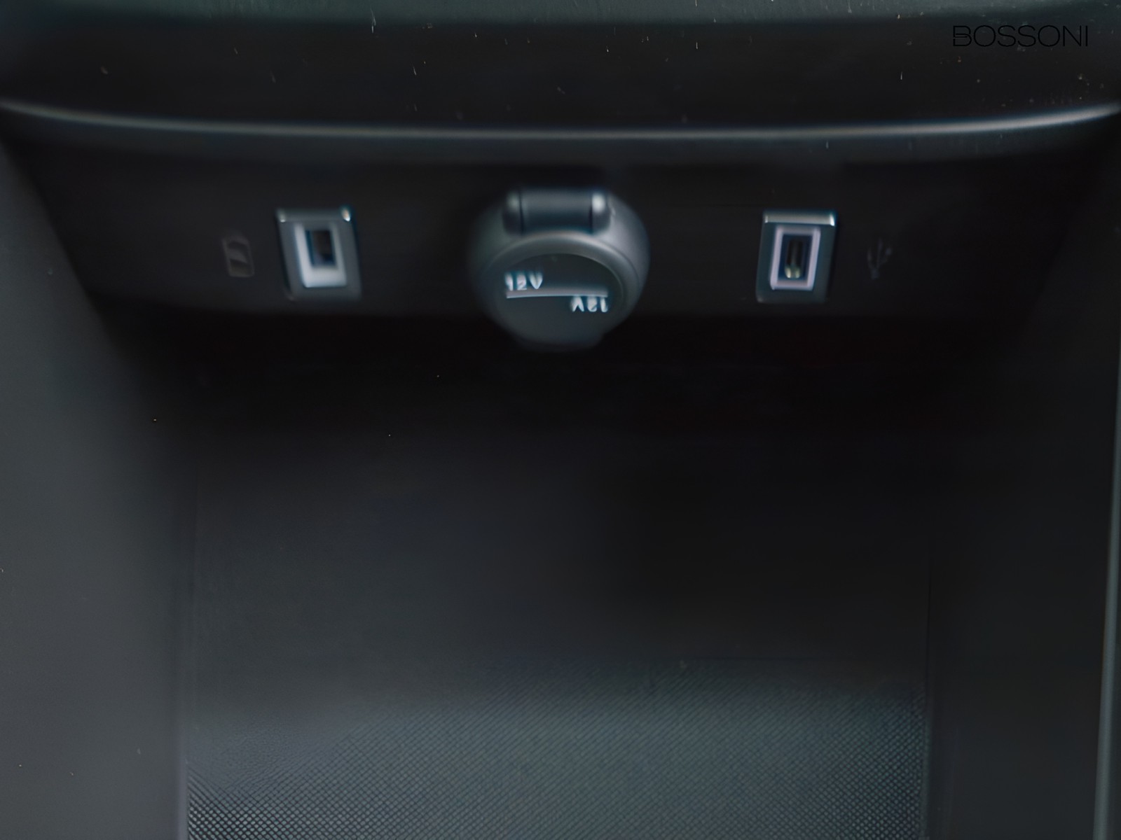 18 - Fiat 600 1.2 hybrid 145cv icon