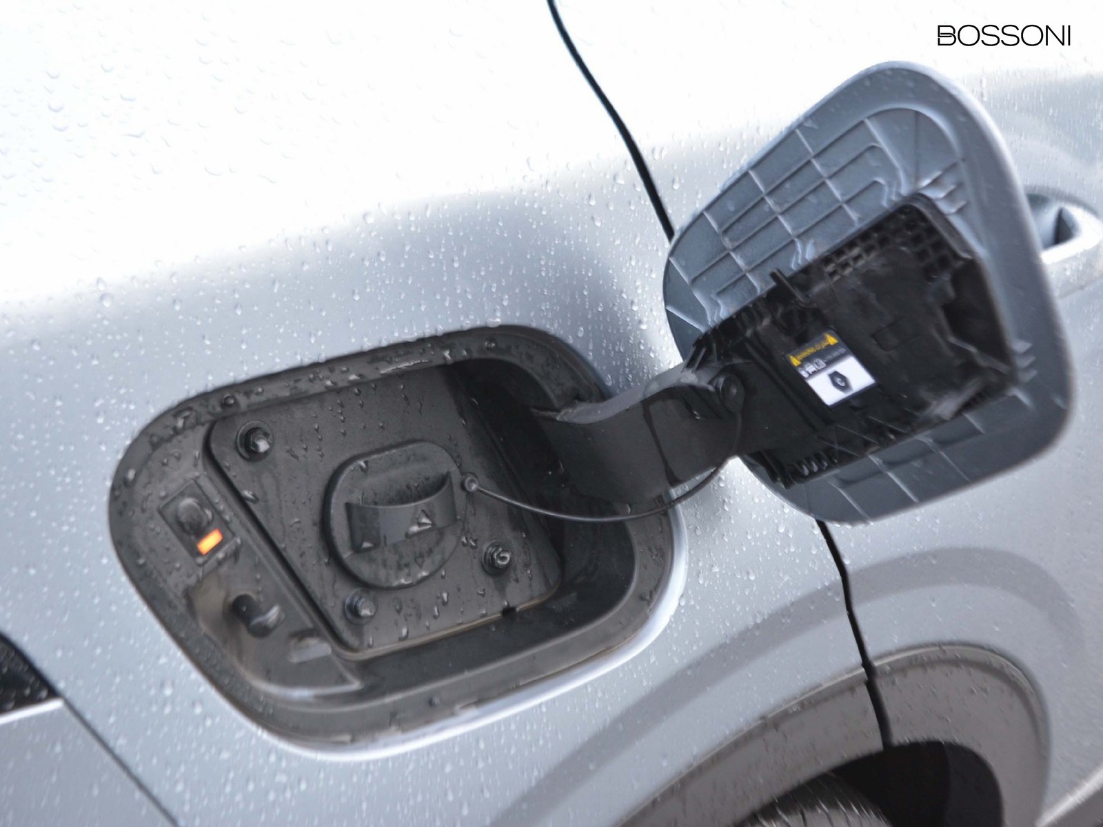 14 - Kia Sportage 1.6 t-gdi phev style awd at6