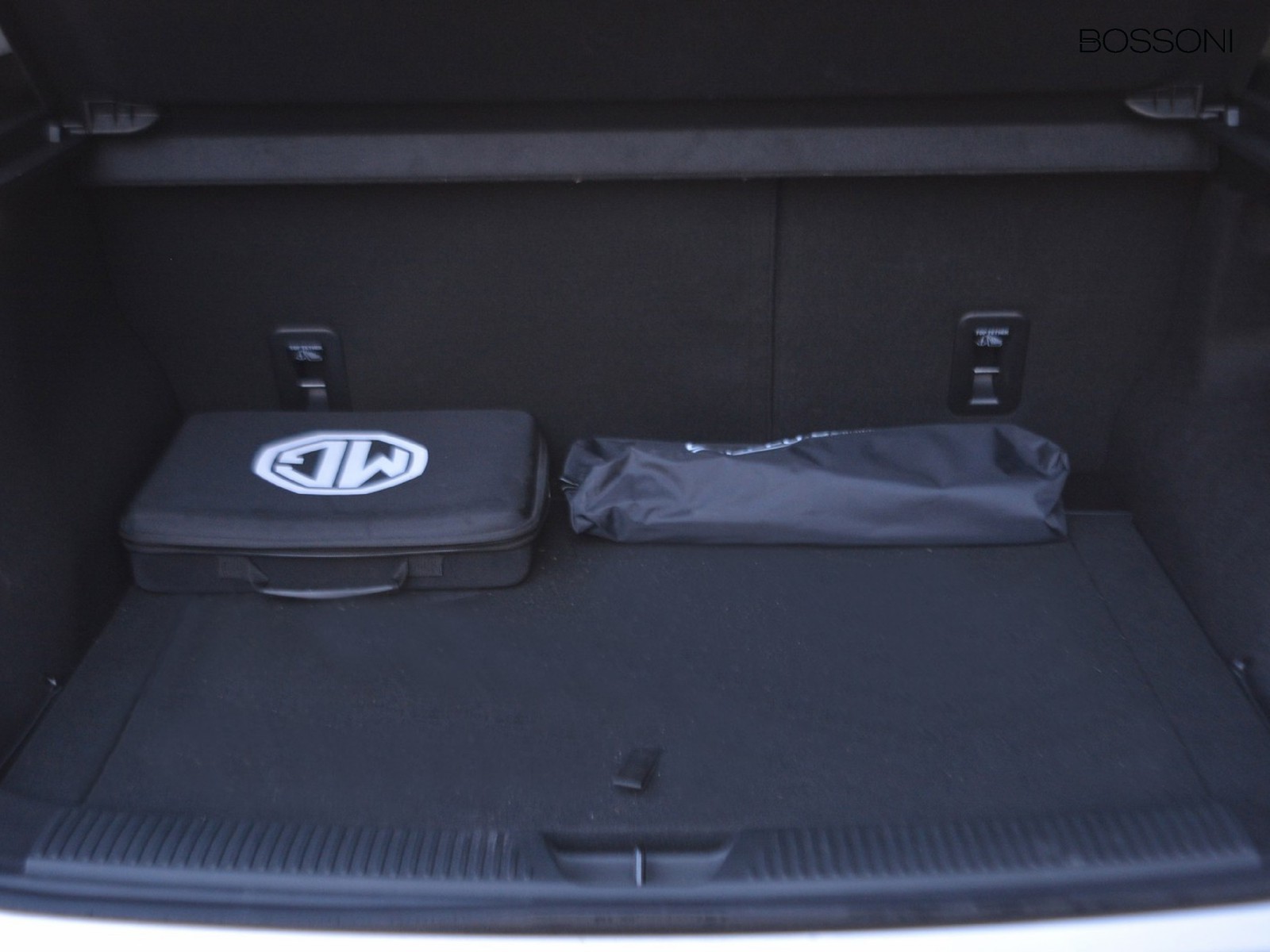 16 - Mg MG4 luxury64