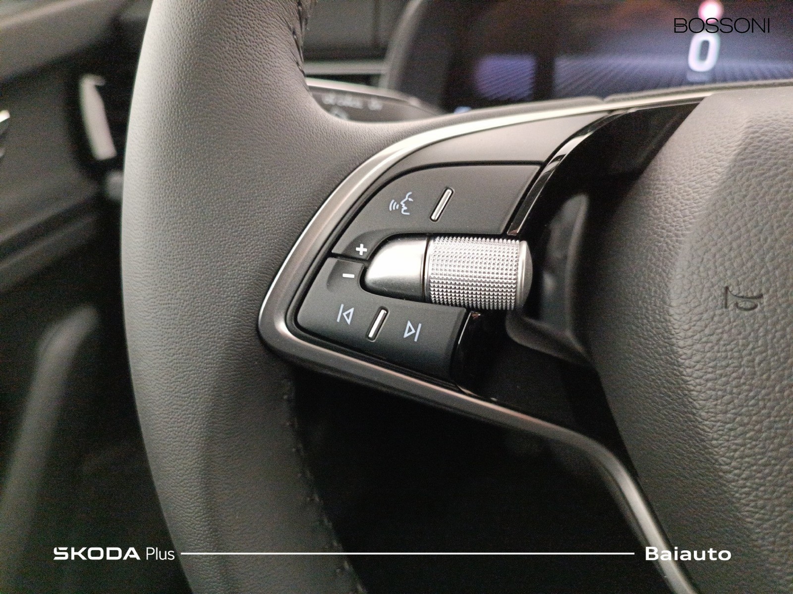 10 - Skoda Kamiq 1.0 tsi 115cv selection