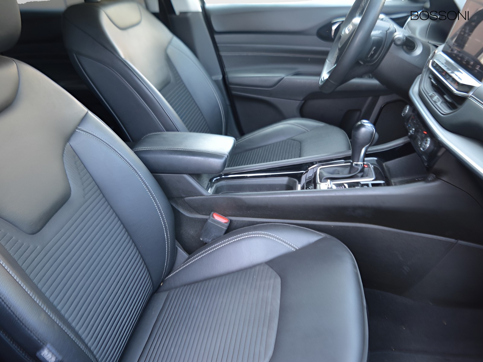 5 - Jeep Compass 1.3 turbo t4 phev limited 4xe at6