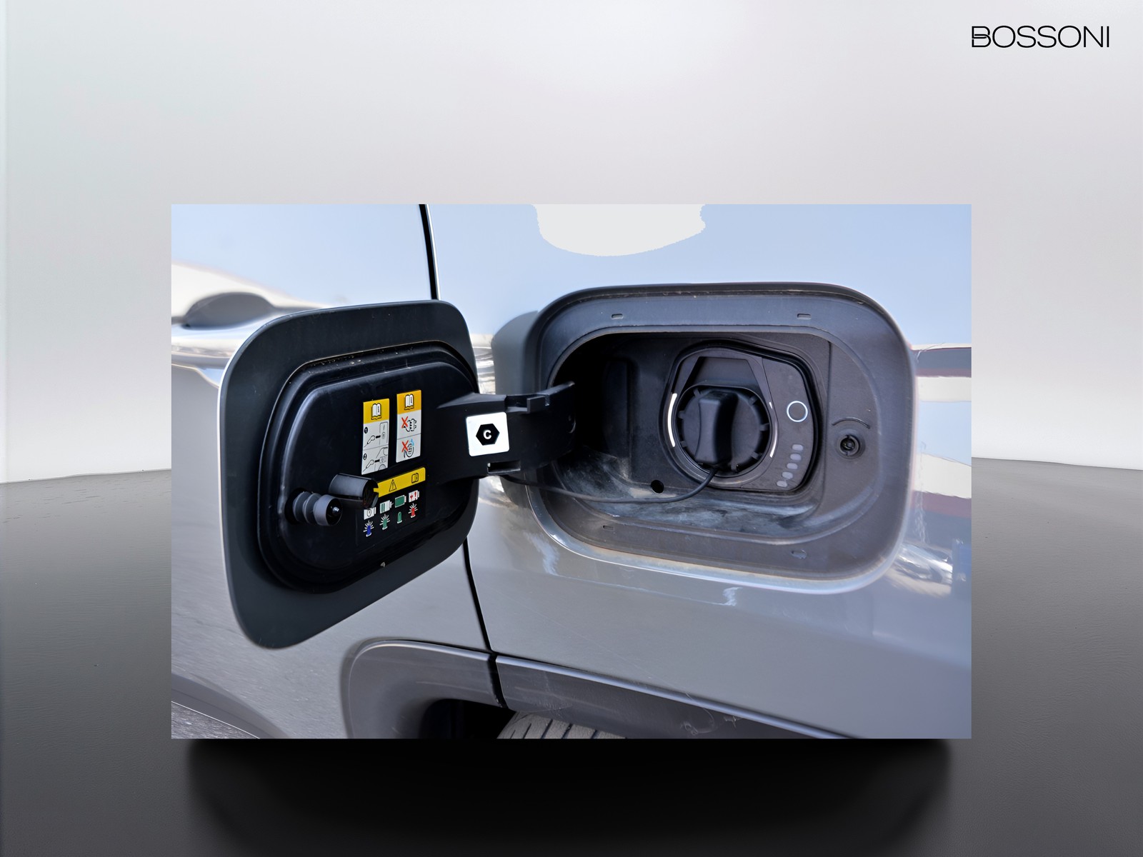 14 - Jeep Compass 1.3 turbo t4 phev limited 4xe at6