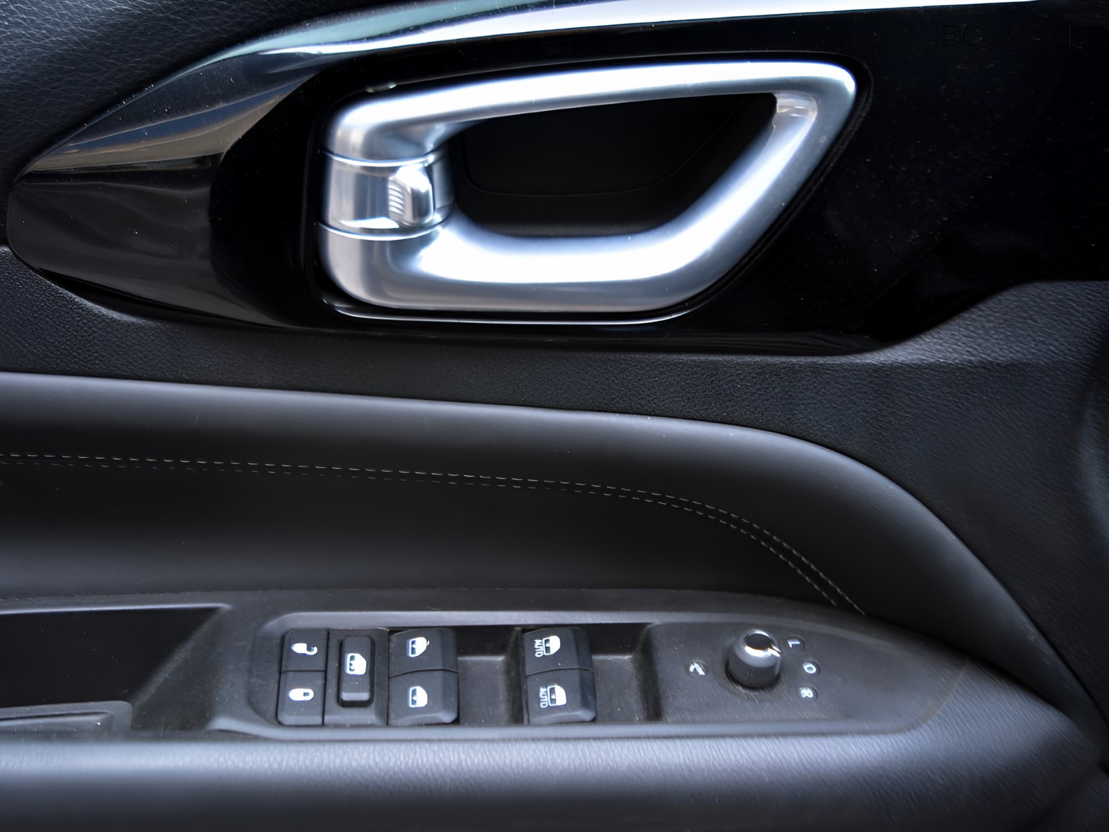 15 - Jeep Compass 1.3 turbo t4 phev limited 4xe at6