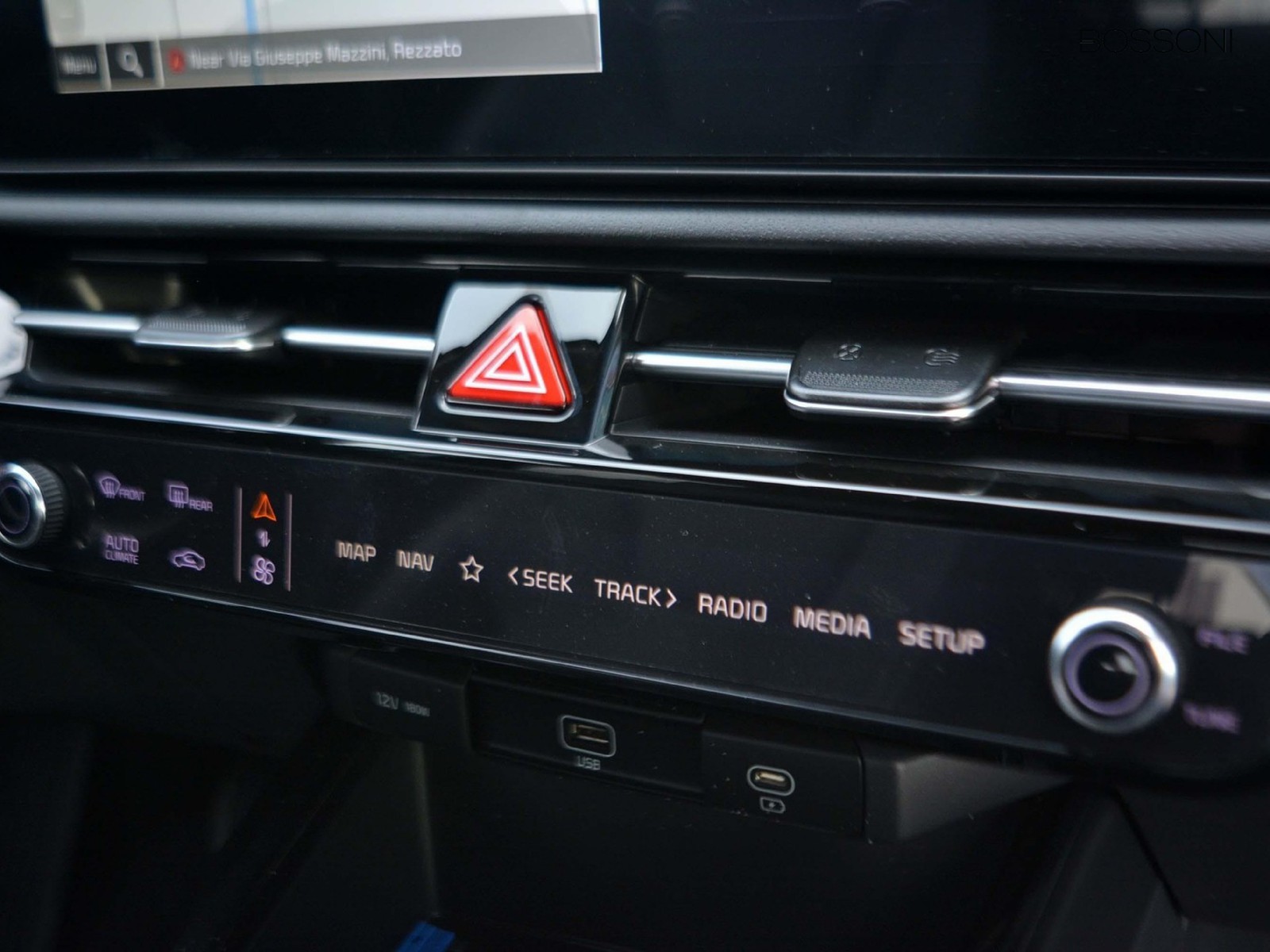 11 - Kia Niro 1.6 gdi hev tri-fuel 126cv style dct6