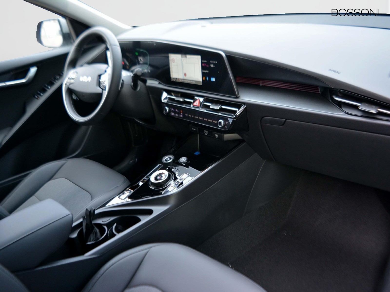 8 - Kia Niro 1.6 gdi hev tri-fuel 126cv style dct6