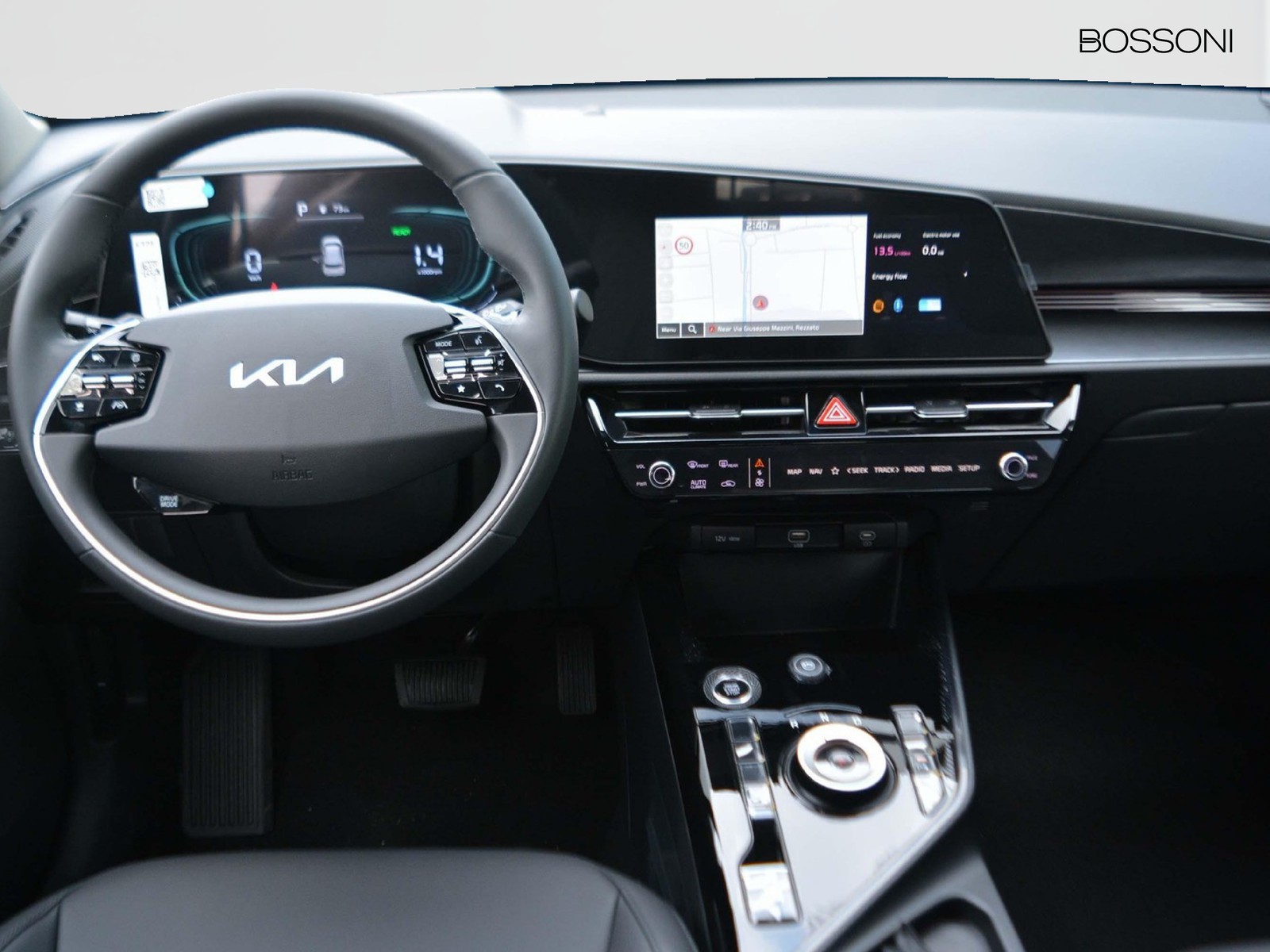 9 - Kia Niro 1.6 gdi hev tri-fuel 126cv style dct6