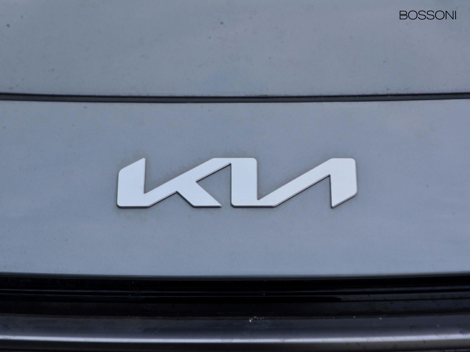 21 - Kia Niro 1.6 gdi hev tri-fuel 126cv style dct6