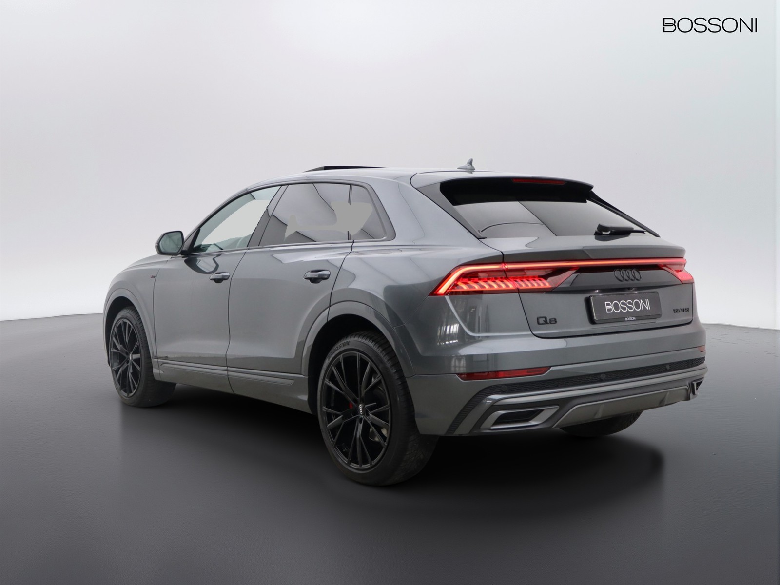 5 - Audi Q8 55 3.0 v6 tfsi mhev sport quattro tiptronic