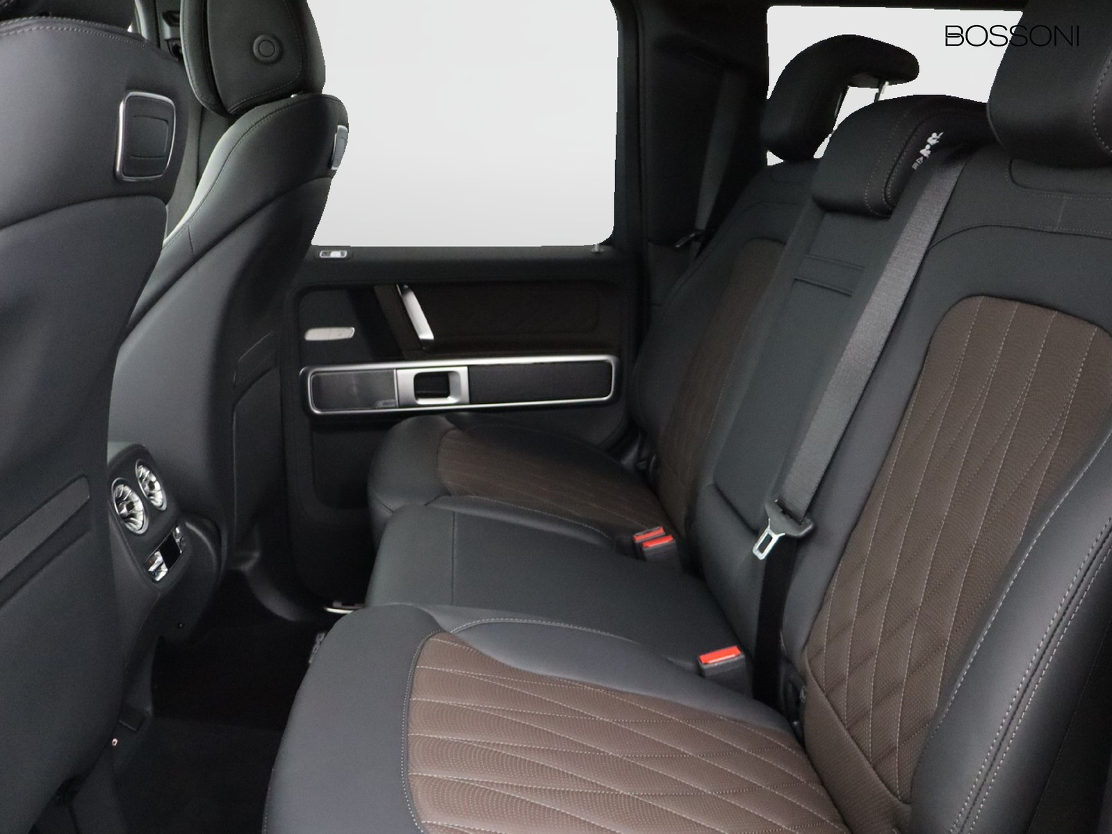 8 - Mercedes Classe G 500 v8 422cv amg line final edition green 9g-tronic