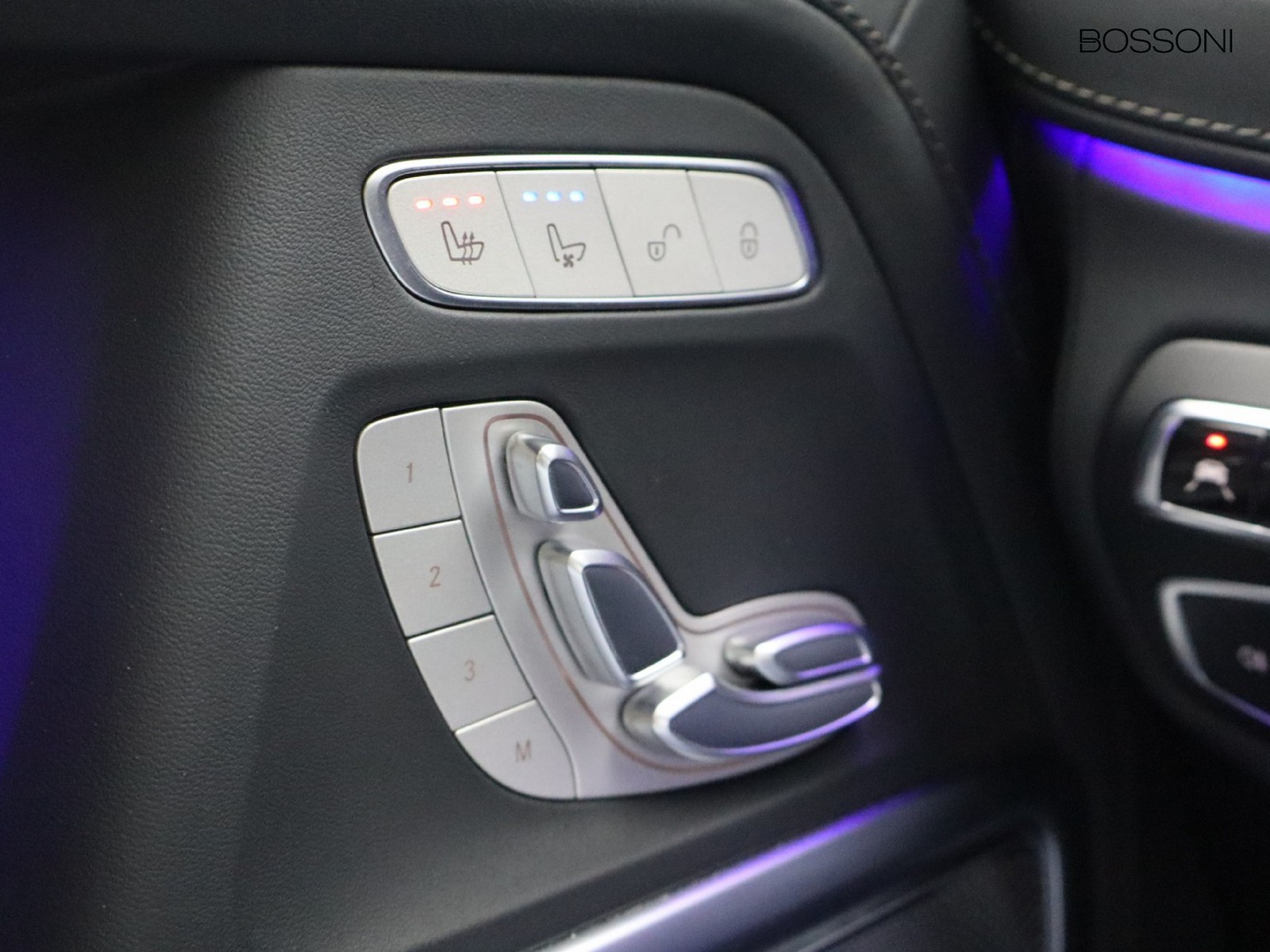 16 - Mercedes Classe G 500 v8 422cv amg line final edition green 9g-tronic