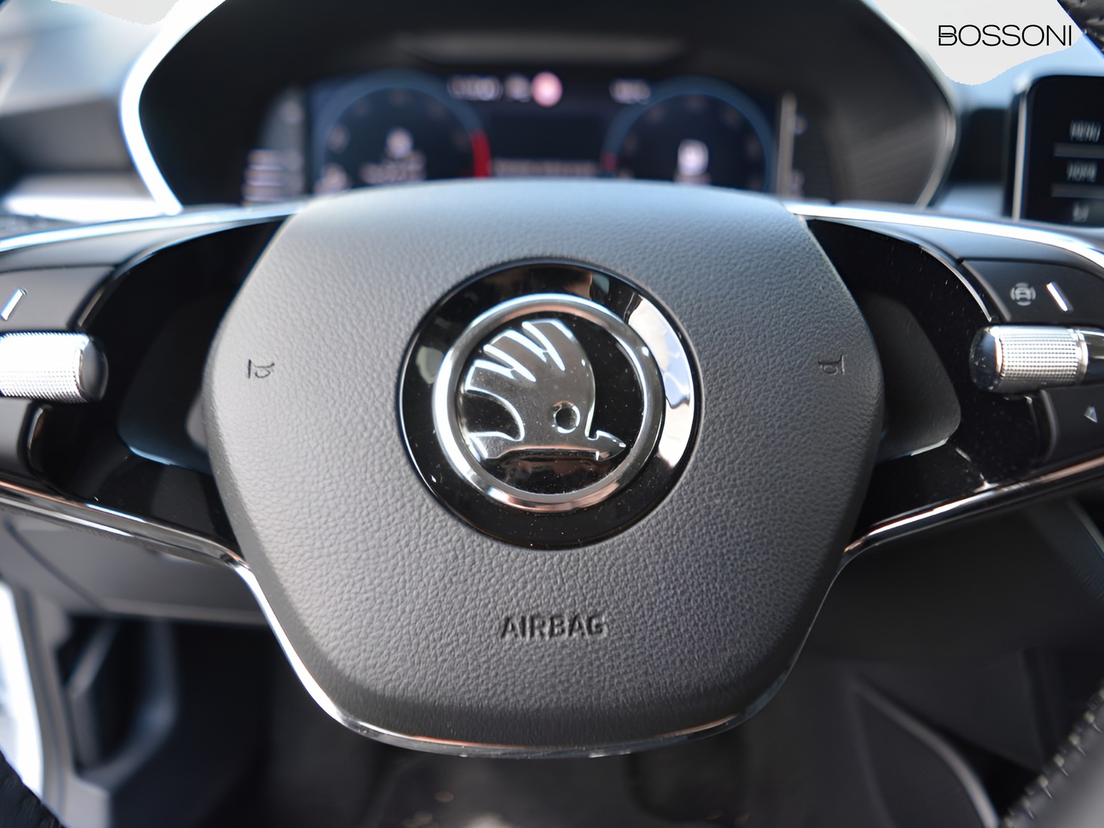 16 - Skoda Fabia 1.0 mpi evo 80cv style