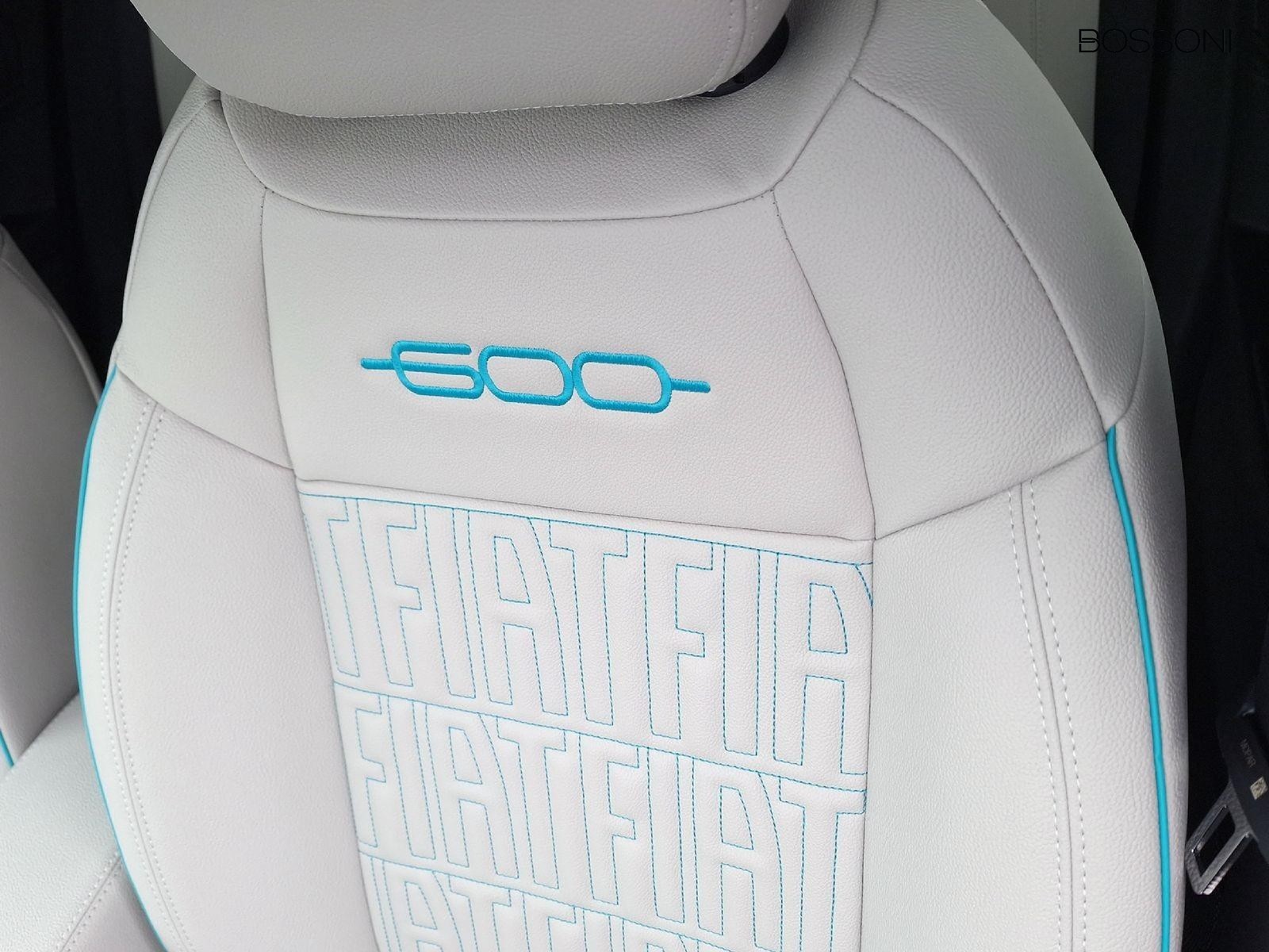 21 - Fiat 600 1.2 hybrid 110cv la prima ii edct