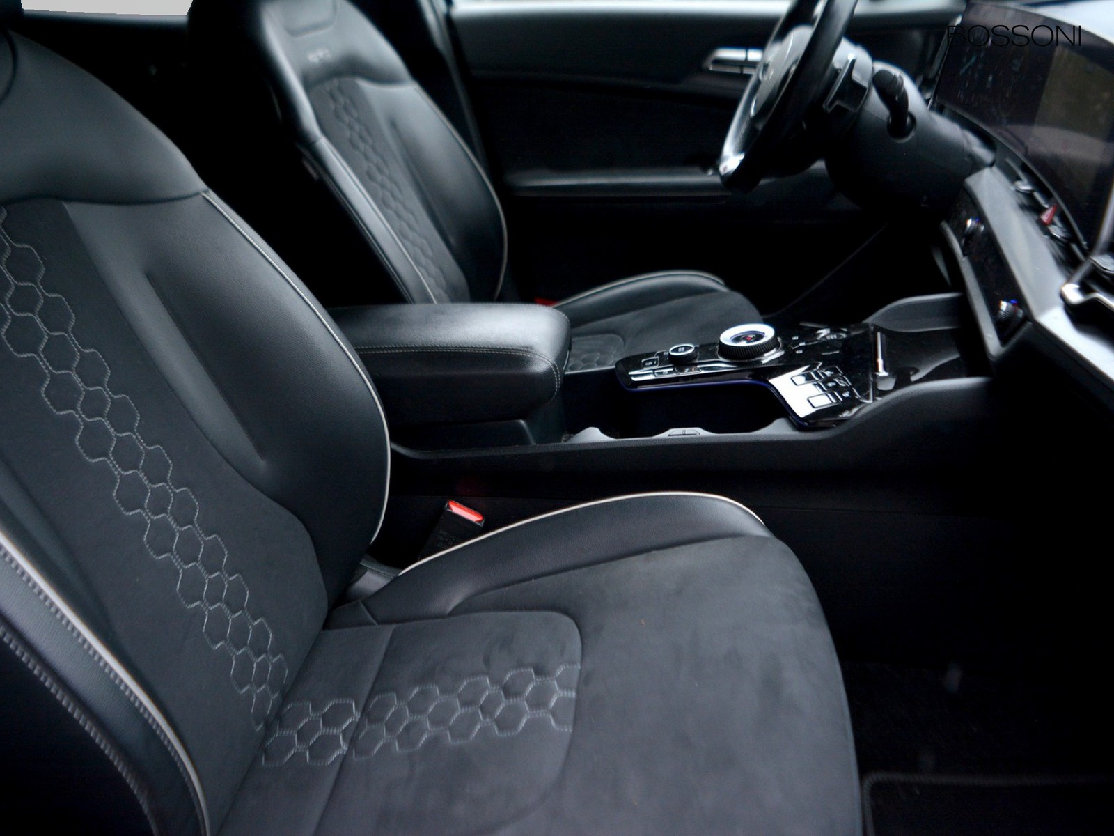 5 - Kia Sportage 1.6 crdi mhev gt-line dct