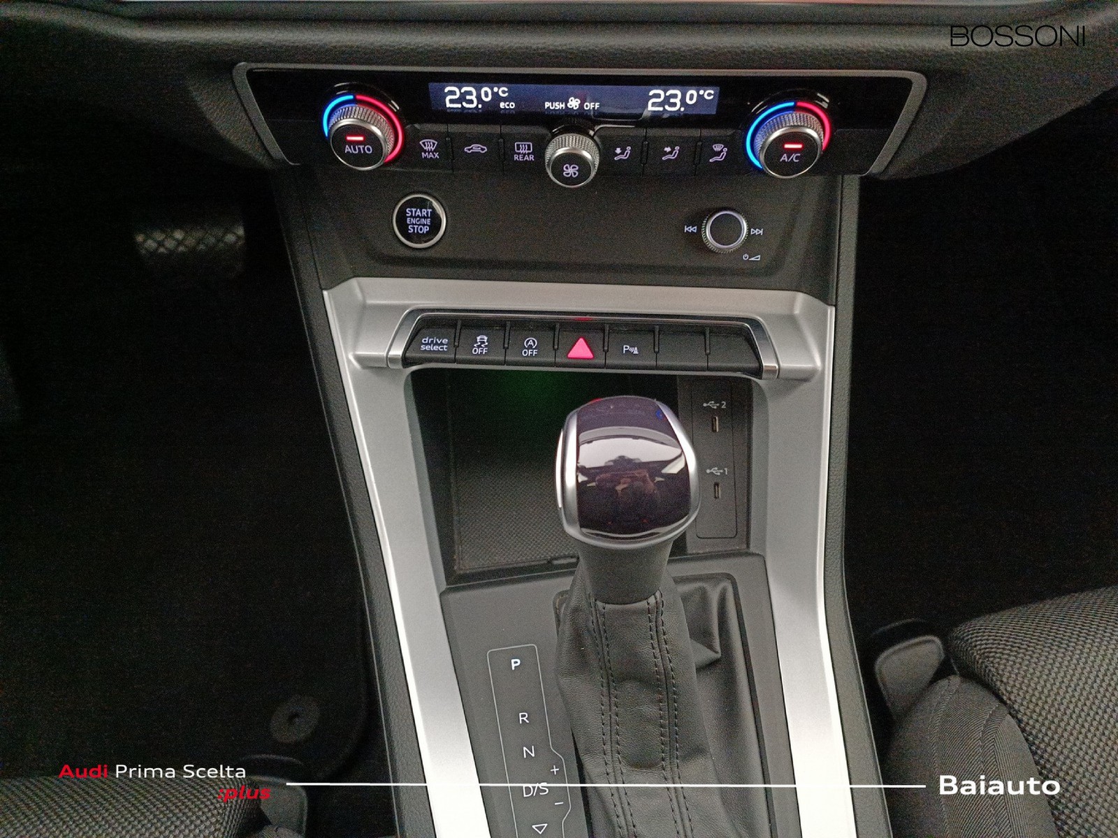 12 - Audi Q3 sportback 35 2.0 tdi identity black s tronic