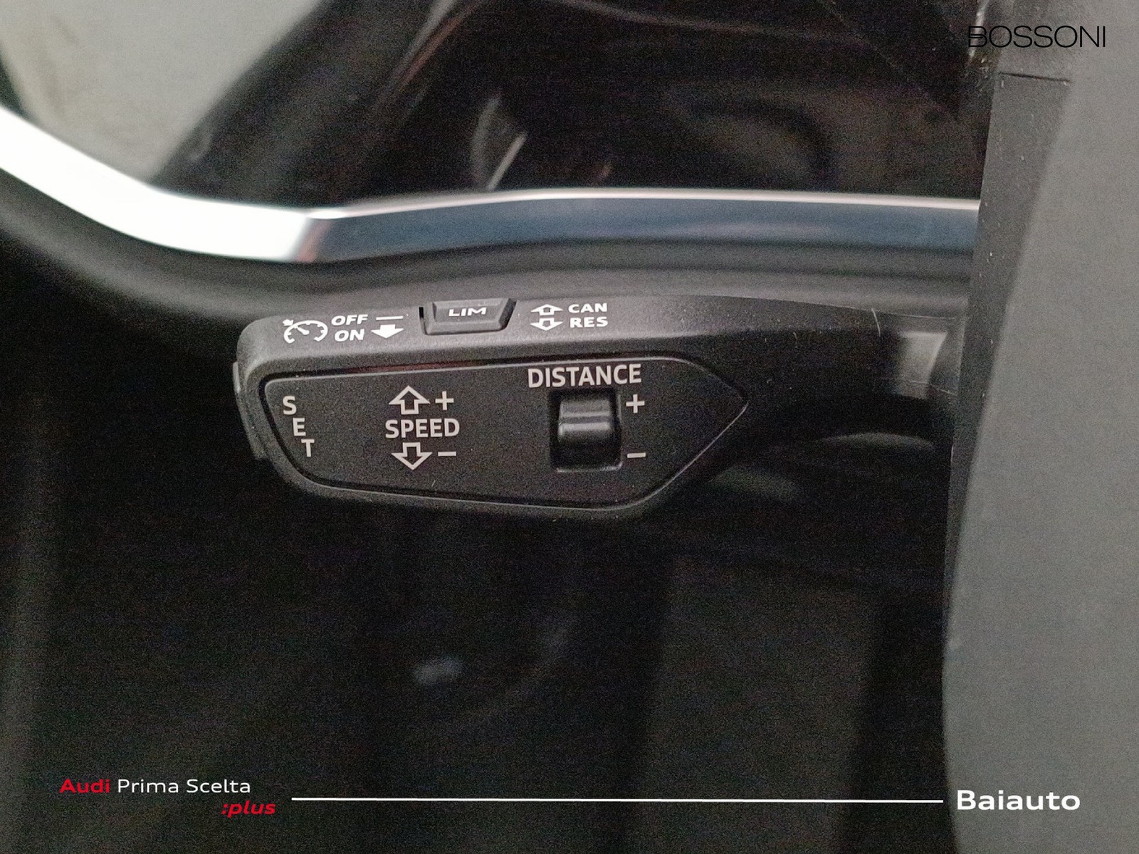 18 - Audi Q3 sportback 35 2.0 tdi identity black s tronic