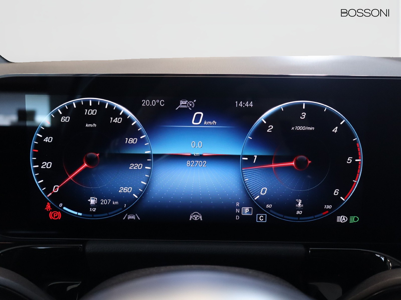 9 - Mercedes GLA 220 d premium 8g-dct