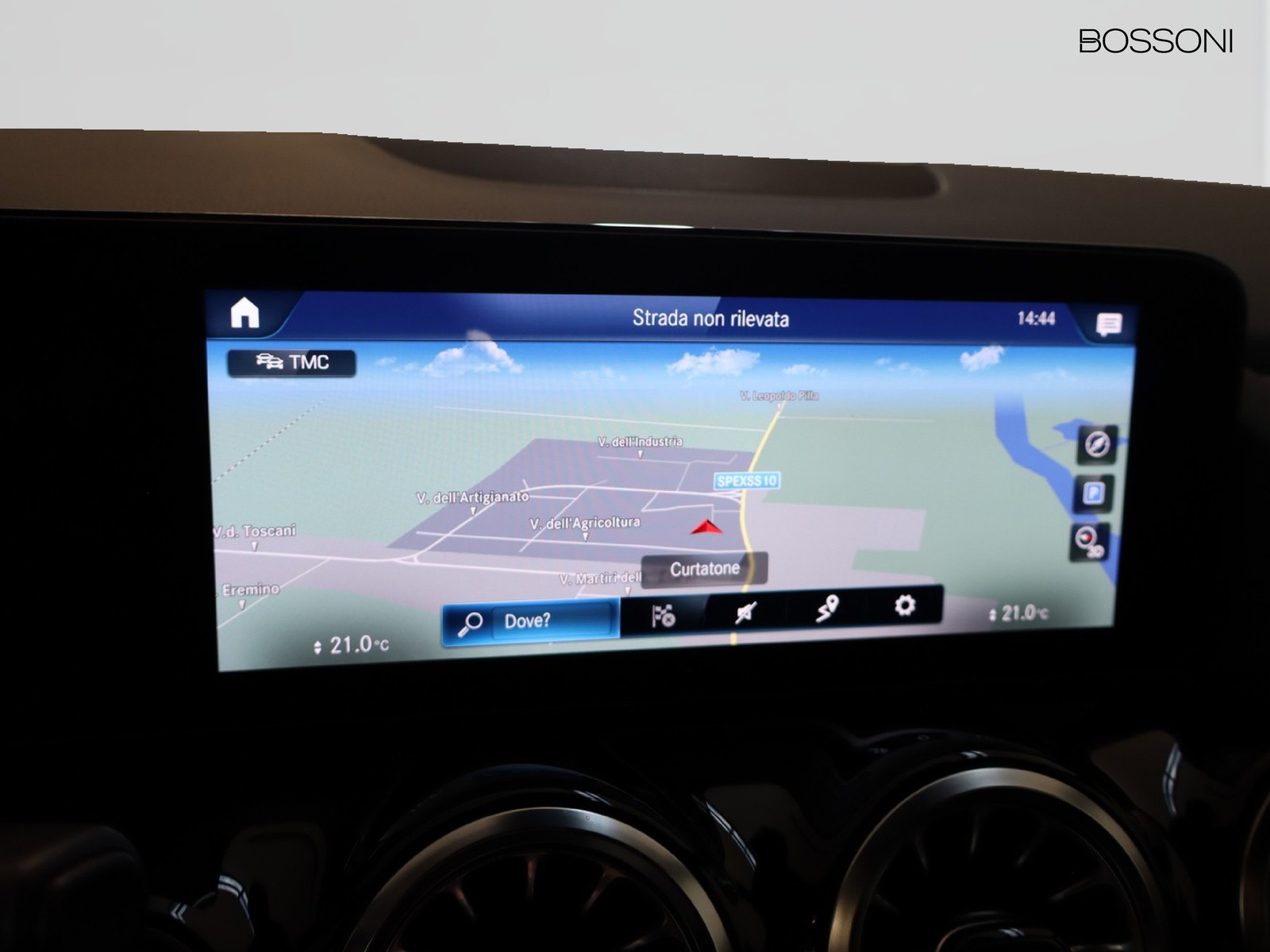 10 - Mercedes GLA 220 d premium 8g-dct