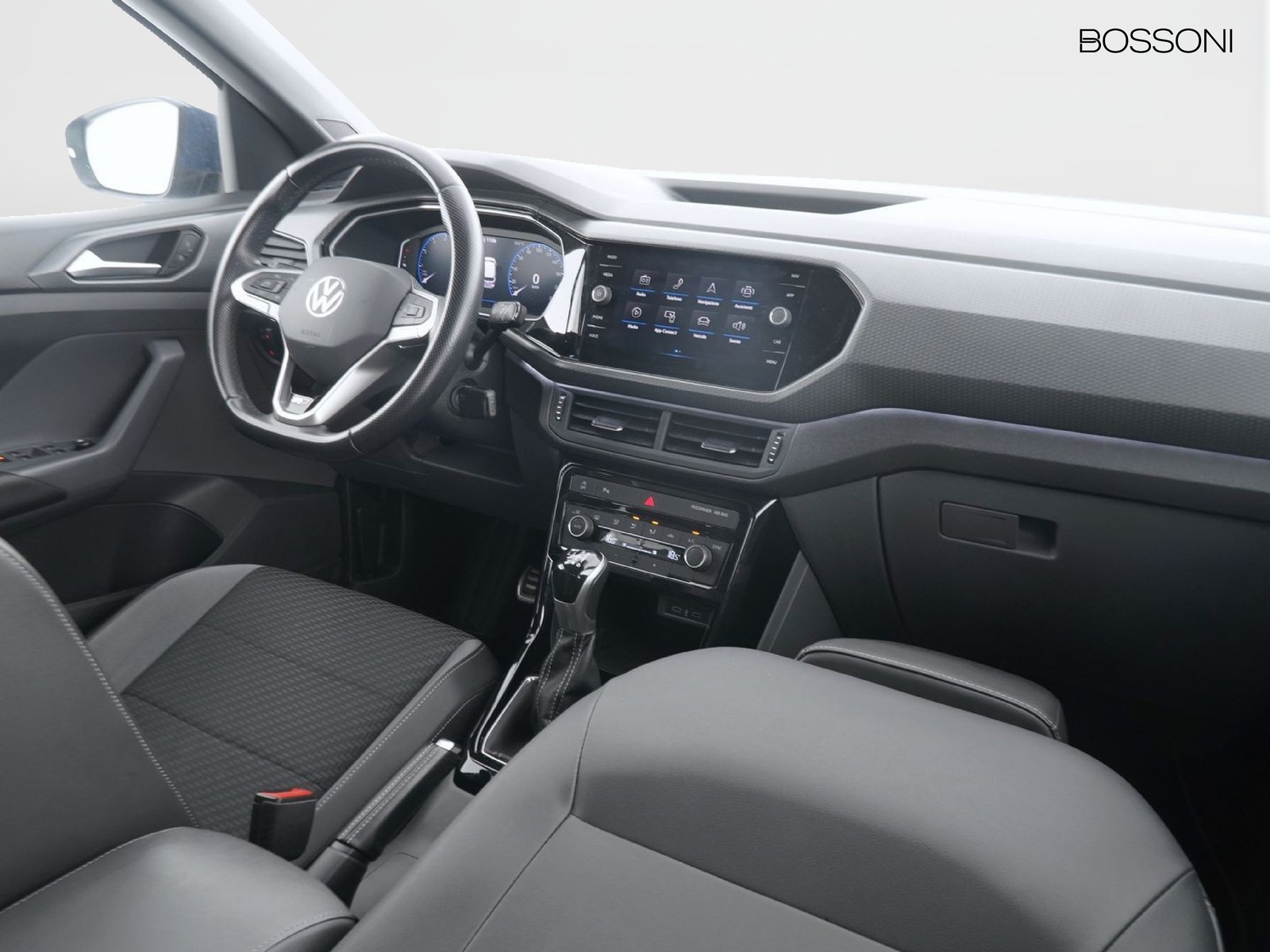6 - Volkswagen T-Cross 1.0 tsi 110cv advanced