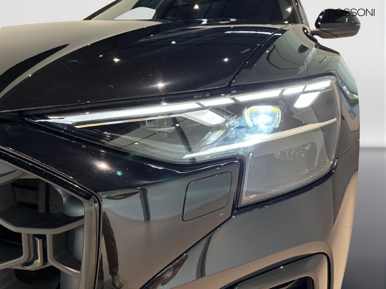 30 - Audi Q8 3.0 v6 tdi mhev 286cv s line edition quattro