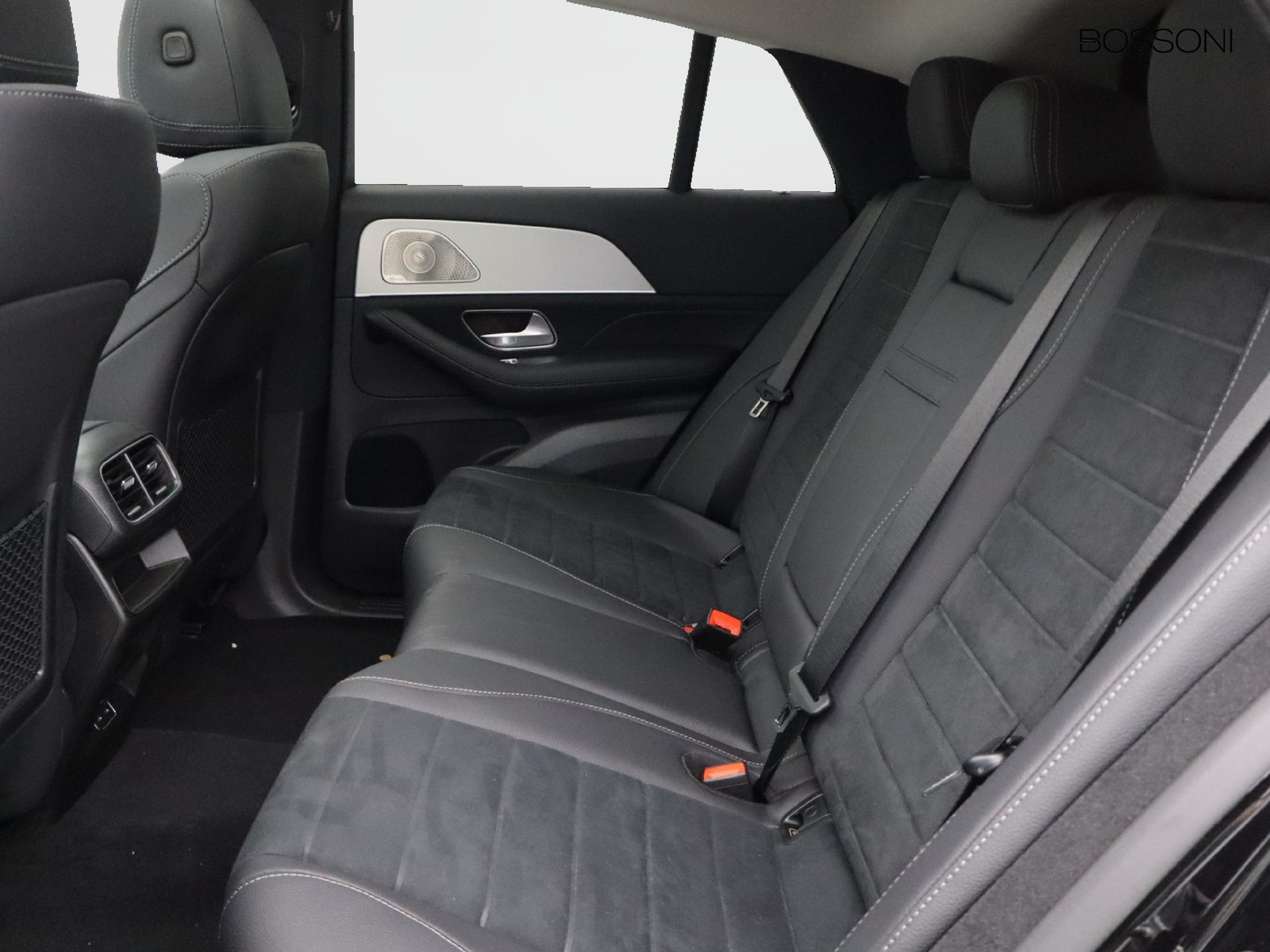 8 - Mercedes Classe GLE gle coupe 300 d mild hybrid amg line advanced plus 4matic 9g-tronic plus