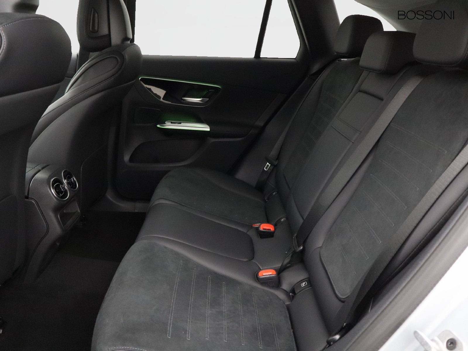 8 - Mercedes GLC suv 300 de plug in hybrid amg line advanced plus 4matic 9g-tronic