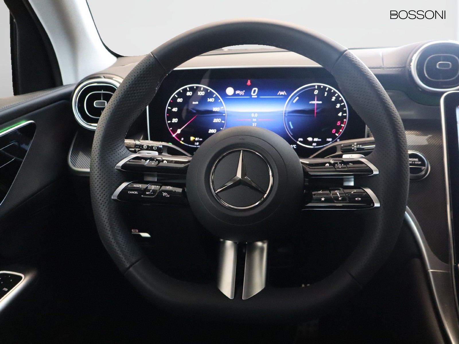 16 - Mercedes GLC suv 300 de plug in hybrid amg line advanced tech 4matic 9g-tronic