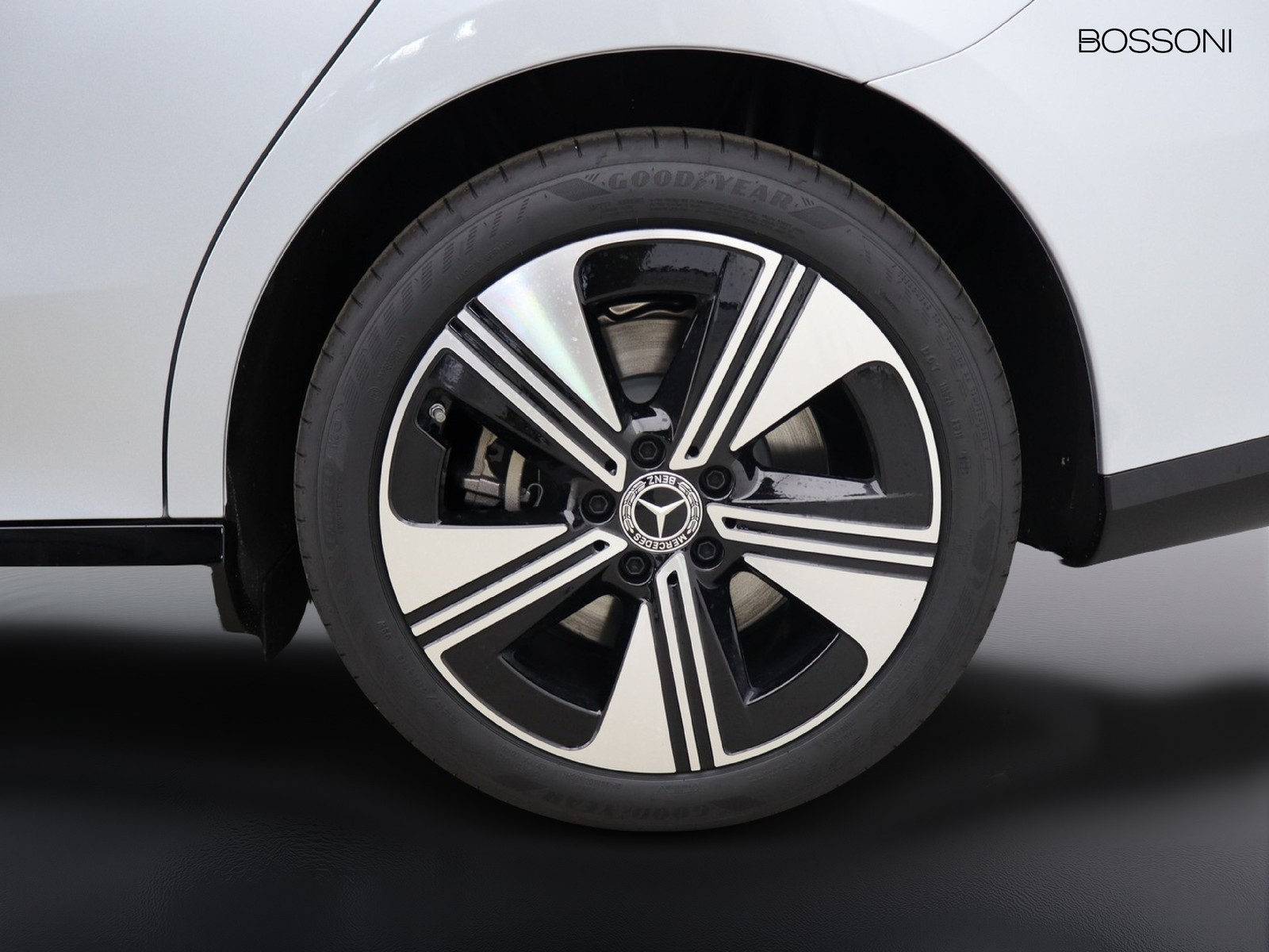 4 - Mercedes CLA eq 250+ advanced plus