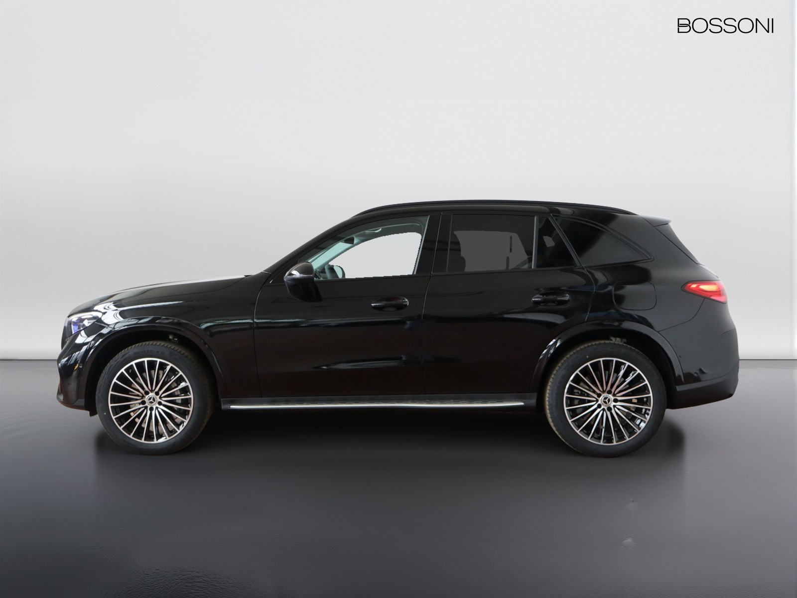 3 - Mercedes GLC suv 300 de plug in hybrid amg line advanced tech 4matic 9g-tronic