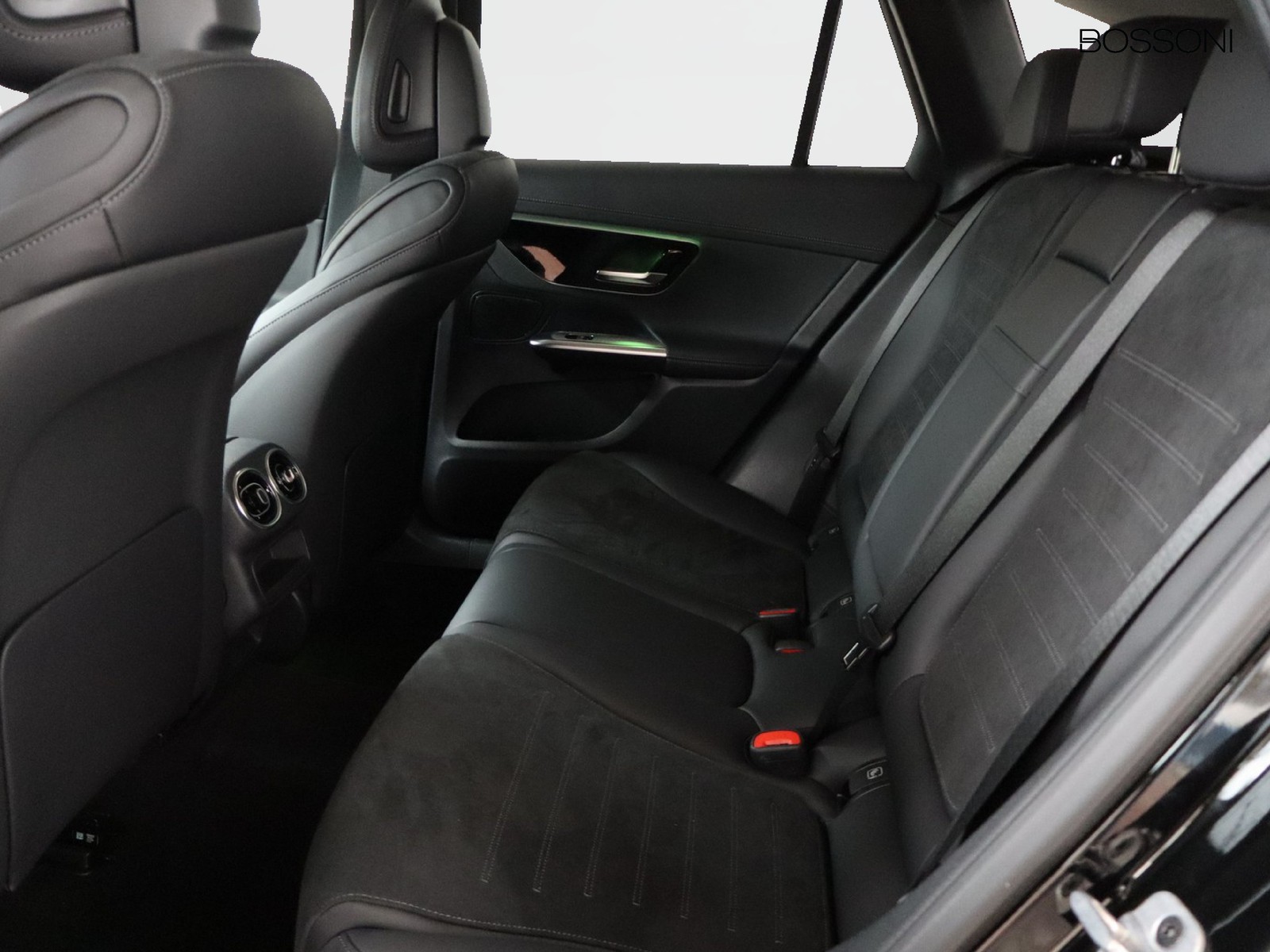 8 - Mercedes GLC suv 300 de plug in hybrid amg line advanced tech 4matic 9g-tronic