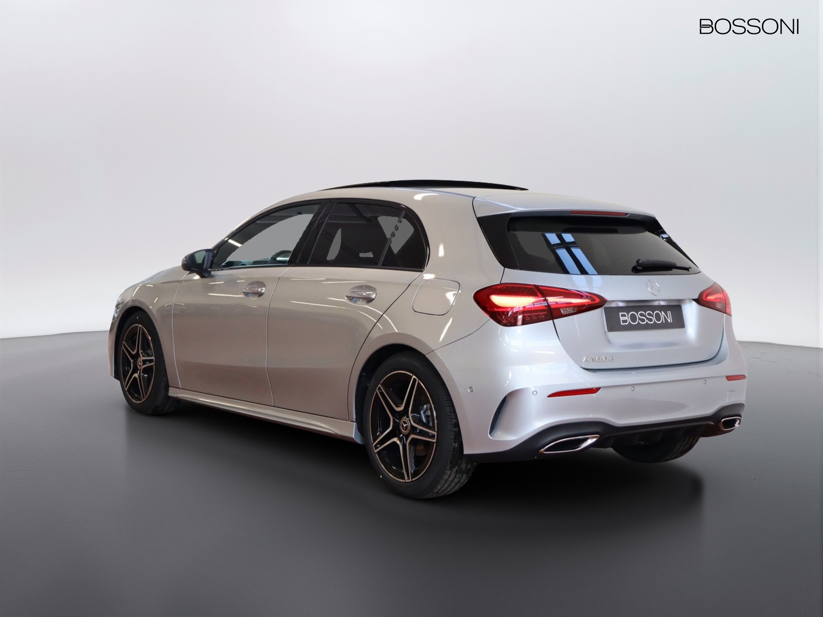5 - Mercedes Classe A 180 d amg line extra speedshift dct amg 8g