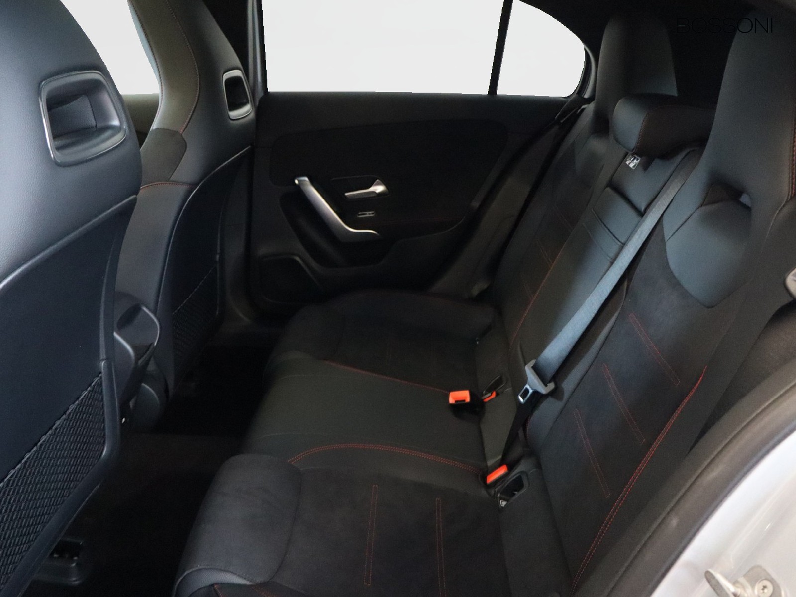 8 - Mercedes Classe A 180 d amg line extra speedshift dct amg 8g