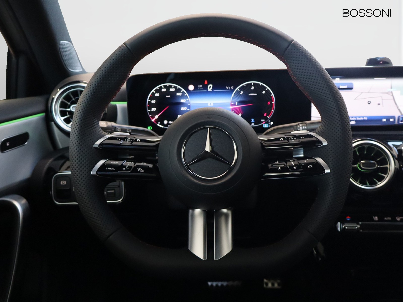 17 - Mercedes Classe A 180 d amg line extra speedshift dct amg 8g
