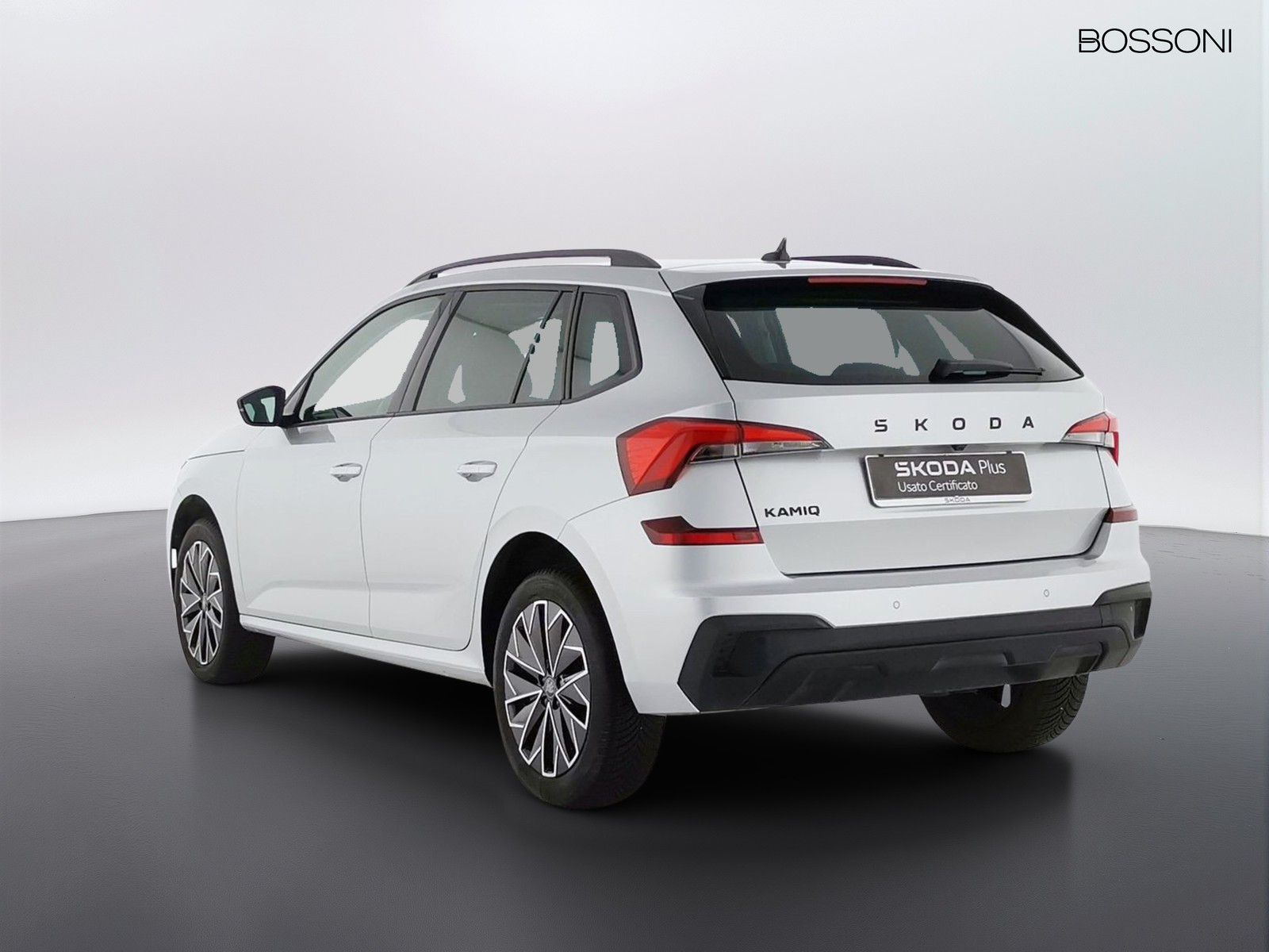 4 - Skoda Kamiq 1.0 tsi 115cv black dots dsg