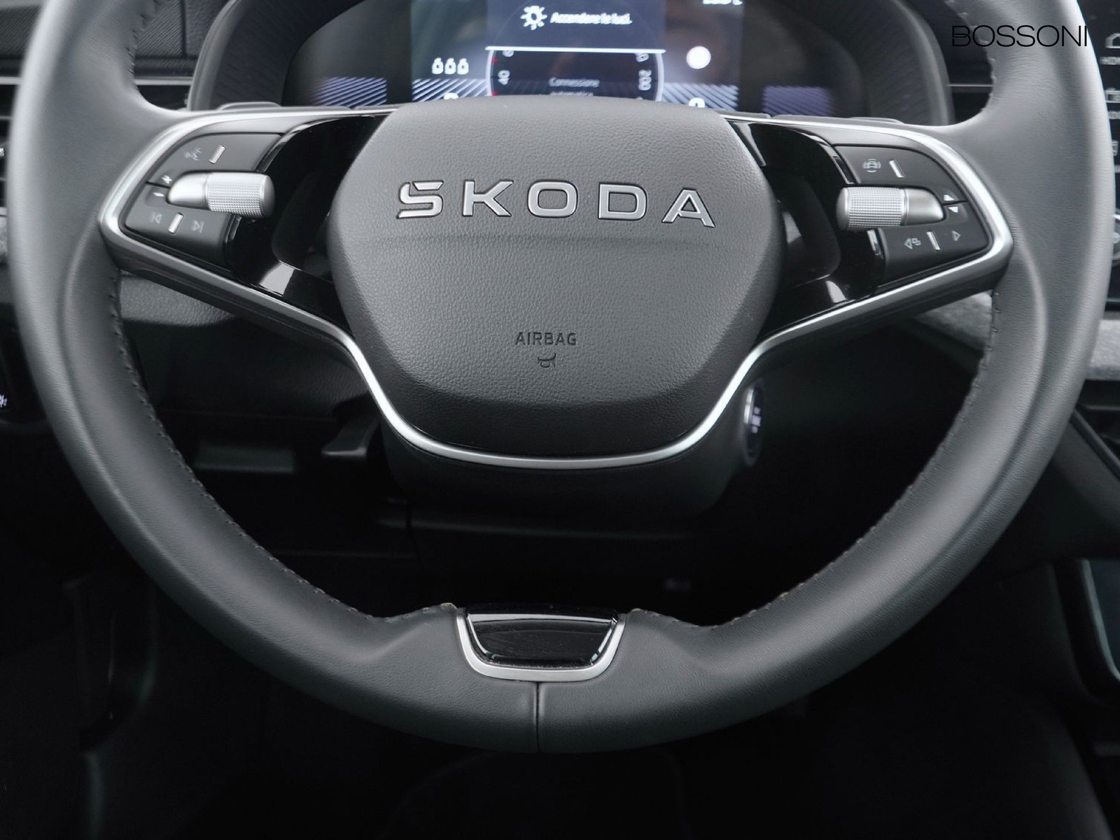 15 - Skoda Kamiq 1.0 tsi 115cv black dots dsg