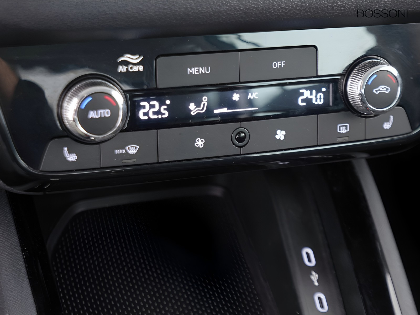 24 - Skoda Kamiq 1.0 tsi 115cv black dots dsg