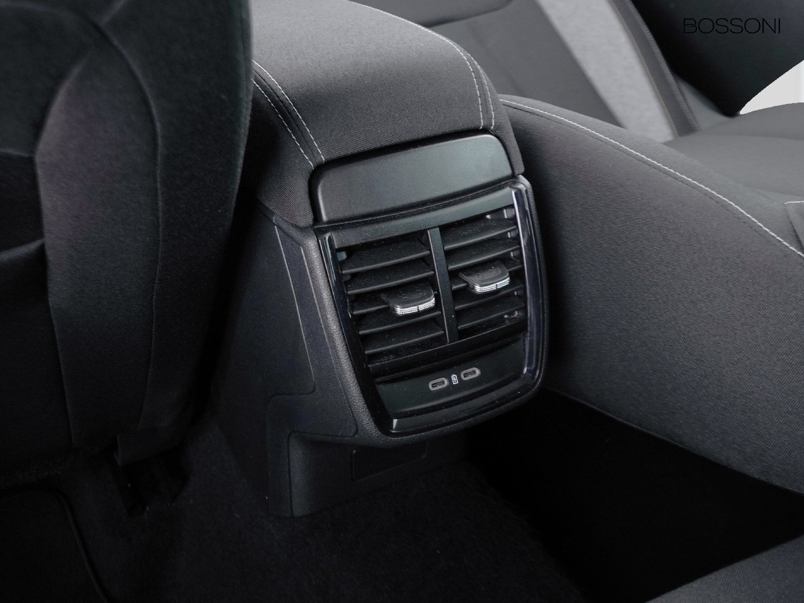 29 - Skoda Kamiq 1.0 tsi 115cv black dots dsg